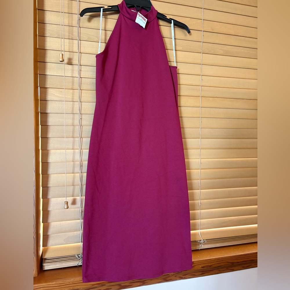 Rolla Coster NWT Merlot color Sheath Halter Cocktail Dress. Size M, fits a Small
